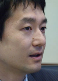 草薙昭彦氏