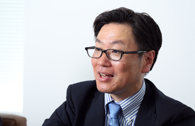 写真:日本IBM IBMシステムズ ハードウェア事業本部 ソリューション事業部 先進テクノロジー・センター 部長 髙田充康氏
