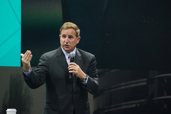 Oracle CEO マーク・ハード氏