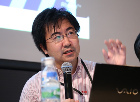 板倉陽一郎氏