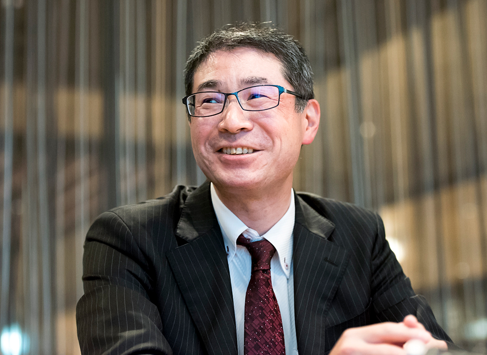 田村 慎二氏