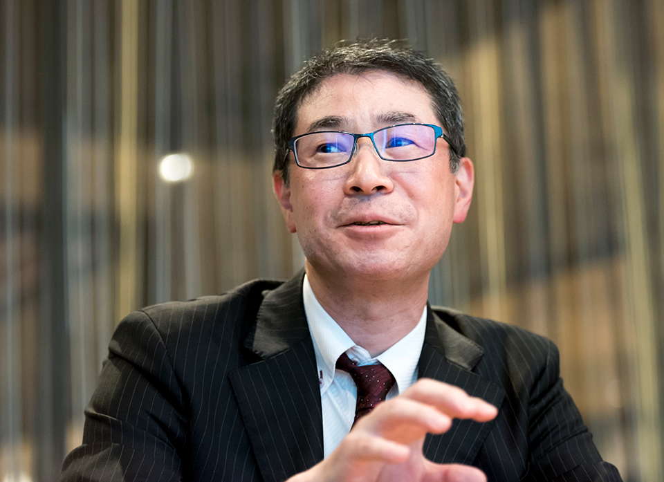 田村 慎二氏