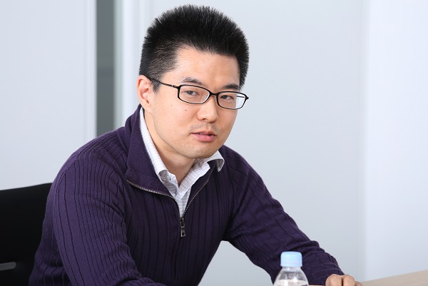 「HTAPのアイデア自体は昔からあったのですが、その実践に当たっては、リソース制御がうまくいかずに頓挫することが多かったように記憶している」(ミック)