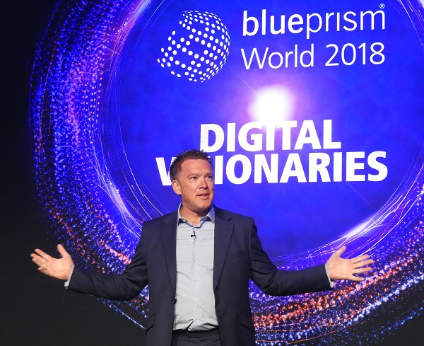 BluePrismでCEO(最高経営責任者)を務めるアレスター・バスゲート(Alastair Bathgate)氏