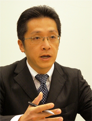日本オラクル アライアンス統括 ソフトウェア・アライアンス営業統括本部 第一営業本部 富士通営業部 部長の横尾明久氏